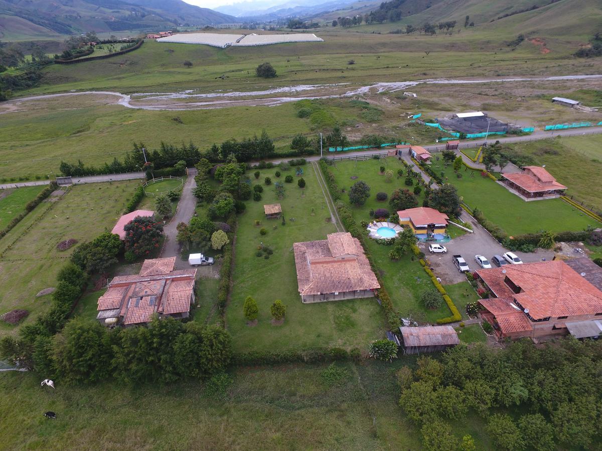 Finca Hotel Paraiso Urrao Exterior photo